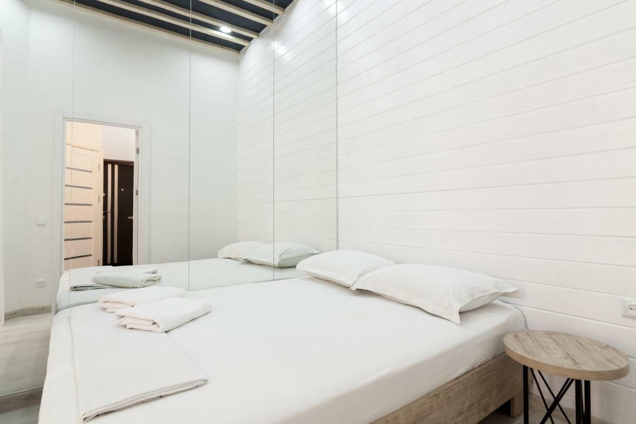 Leogrand One-Bedroom Apartments On Tugan-Baranovskogo 24 Lemberg Exterior foto