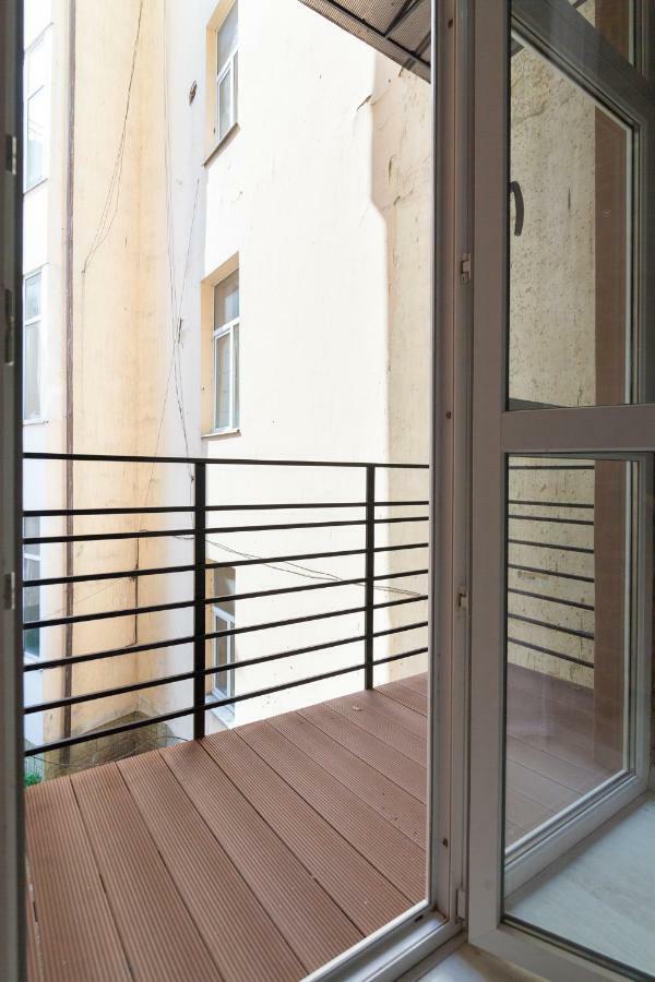 Leogrand One-Bedroom Apartments On Tugan-Baranovskogo 24 Lemberg Exterior foto